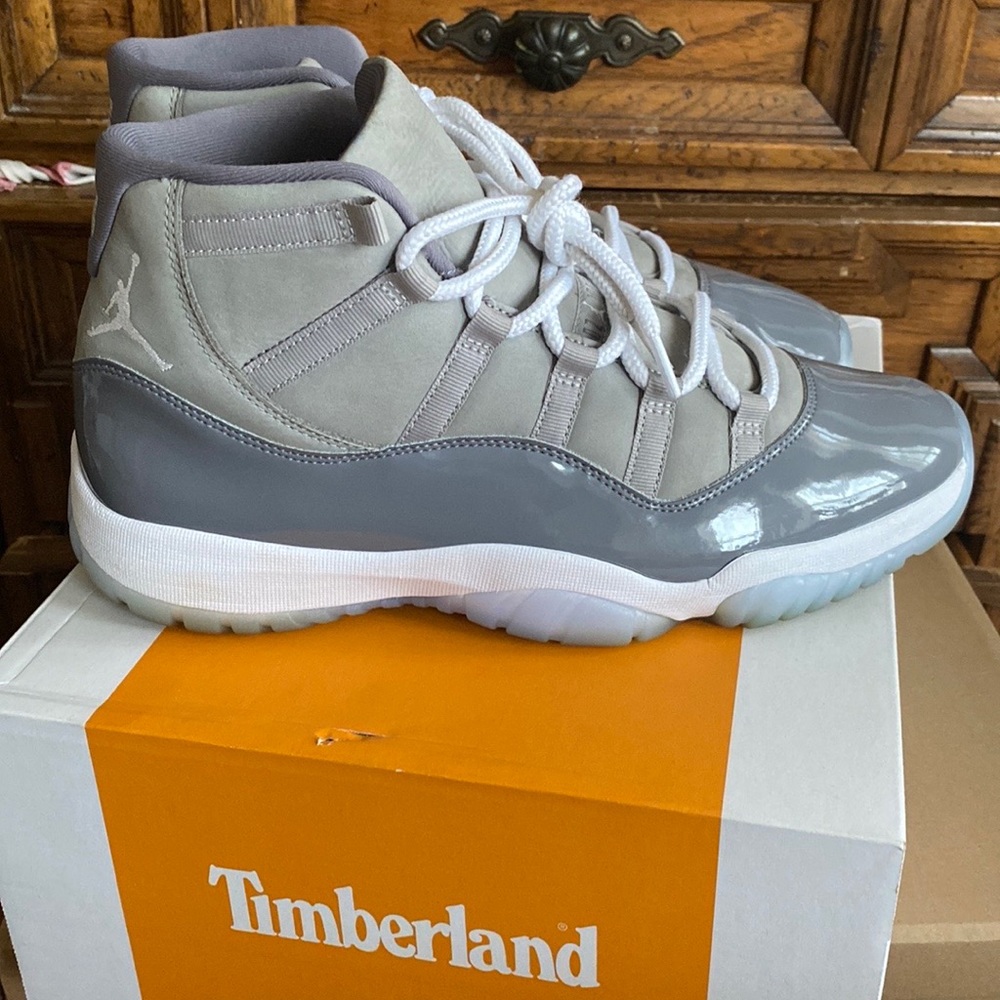 Cool grey 11s have og box also. 8/10nothing lower then 240 - Picture 6 of 6